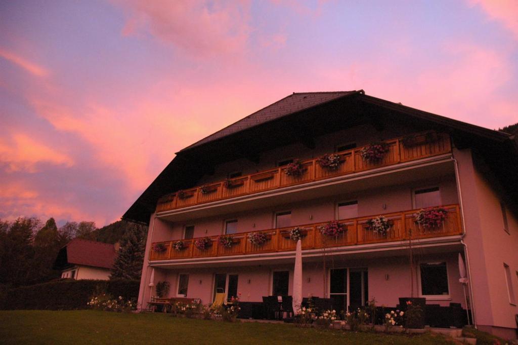 Appartement Haus Moser Sankt Michael im Lungau Exterior photo